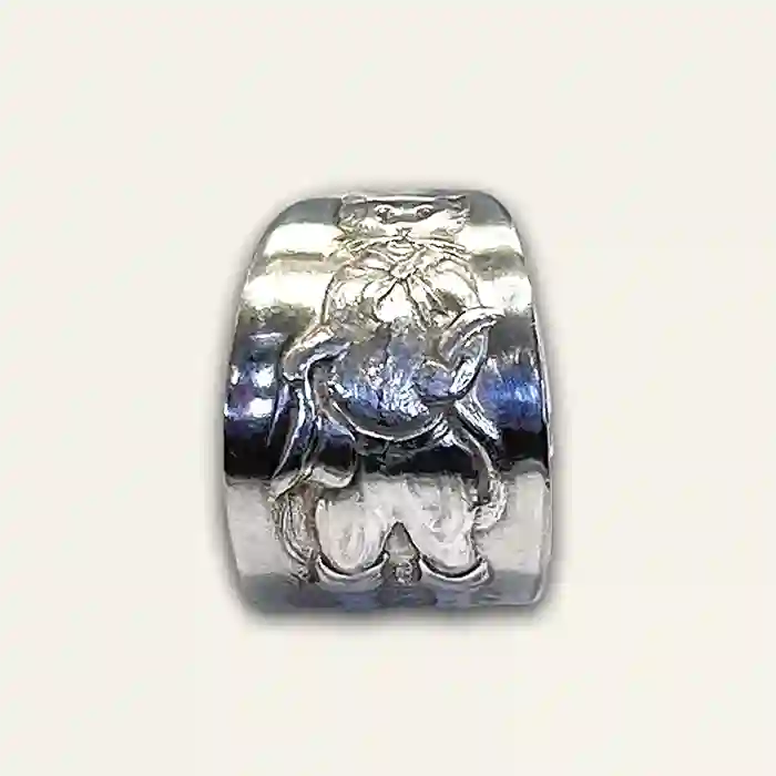 Puss In Boots vintage silver-plate spoon ring with character silhouette