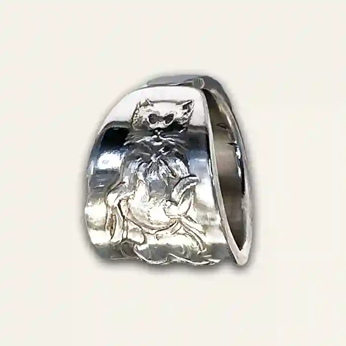 Puss In Boots classic character vintage silver-plate spoon ring