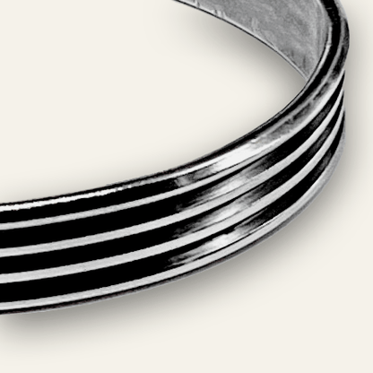 vintage bracelet – grooved silver bracelet