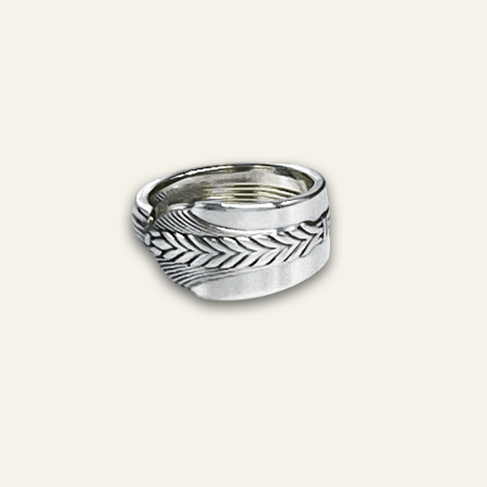 Running Laurel Garland Spoon Ring