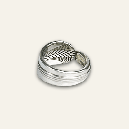 Running Laurel Garland Spoon Ring