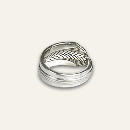 Running Laurel Garland Spoon Ring