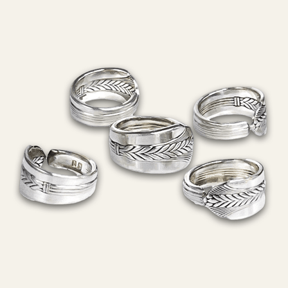 Running Laurel Garland Spoon Ring